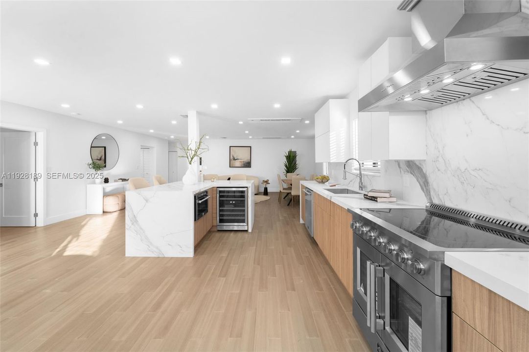 待售: $1,395,000 (4 贝兹, 4 浴室, 2075 平方英尺)