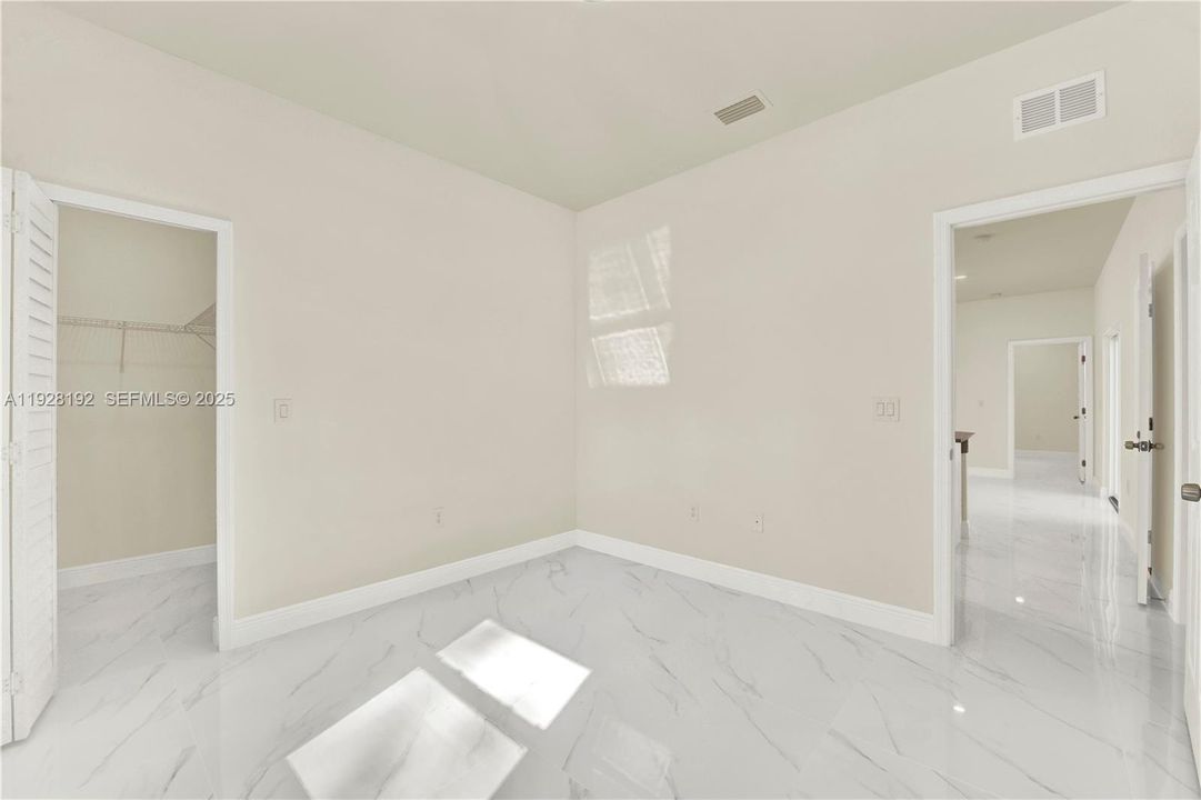 For Rent: $1,950 (3 beds, 2 baths, 0 Square Feet)