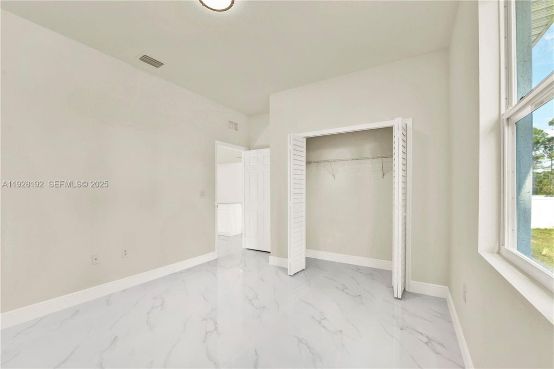 For Rent: $1,950 (3 beds, 2 baths, 0 Square Feet)