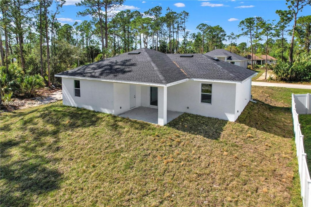 For Rent: $1,950 (3 beds, 2 baths, 0 Square Feet)