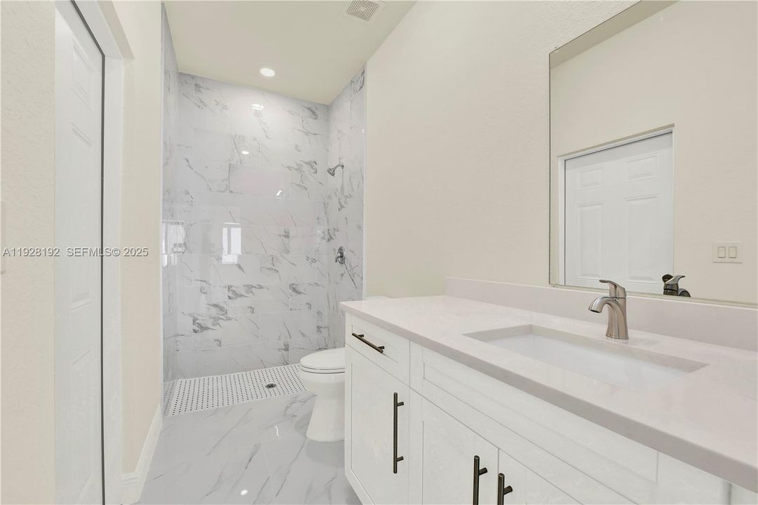 For Rent: $1,950 (3 beds, 2 baths, 0 Square Feet)