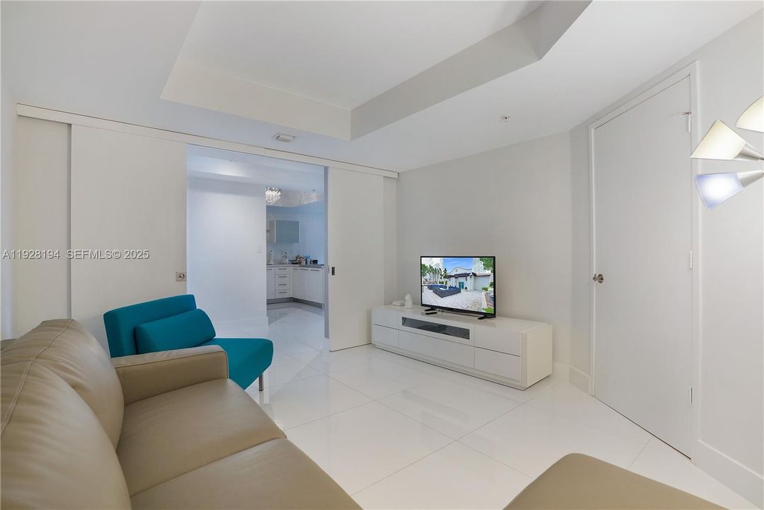 For Rent: $9,000 (3 beds, 2 baths, 1648 Square Feet)