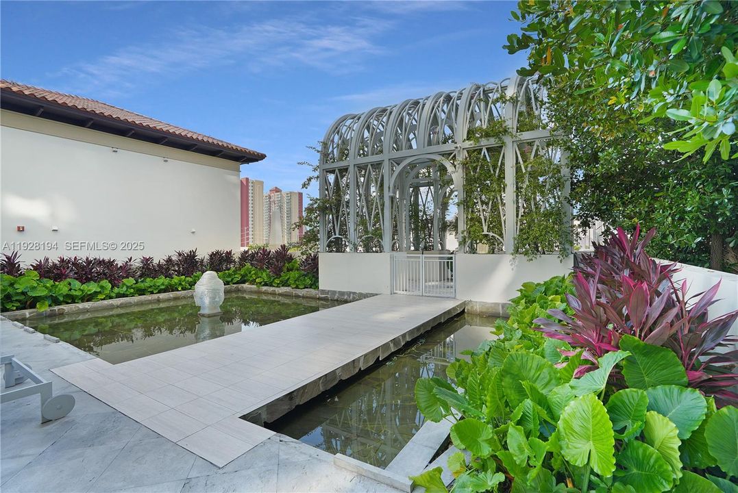 For Rent: $9,000 (3 beds, 2 baths, 1648 Square Feet)