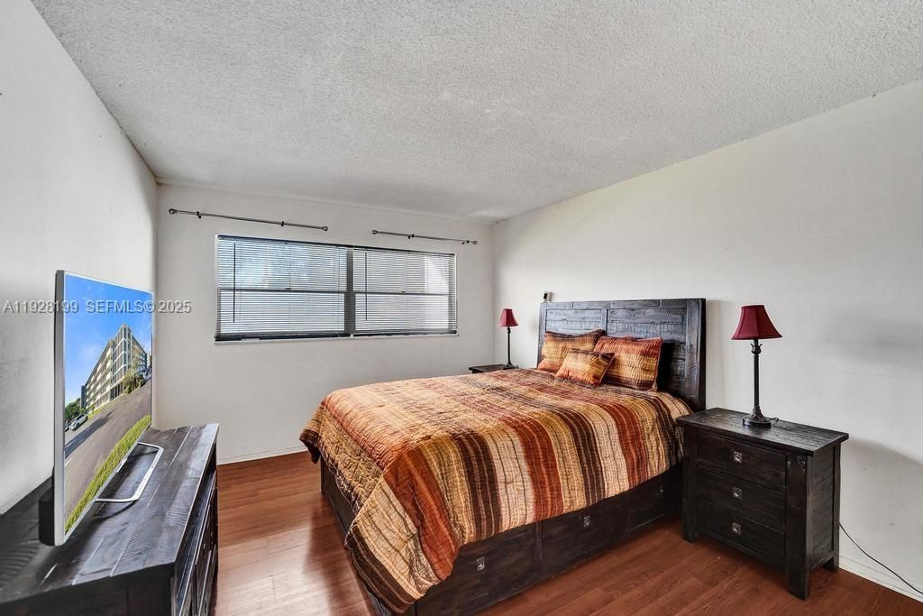 На продажу: $170,000 (1 спален, 1 ванн, 775 Квадратных фут)