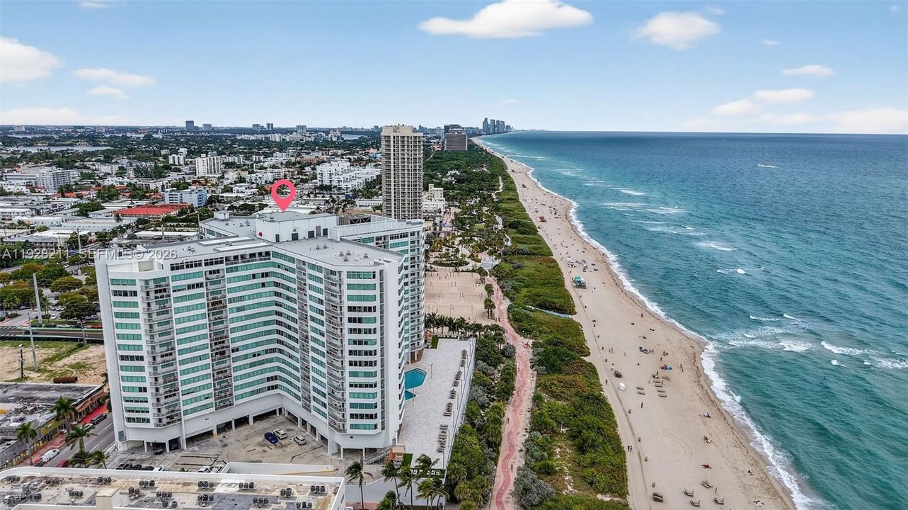 На продажу: $790,000 (2 спален, 2 ванн, 1455 Квадратных фут)