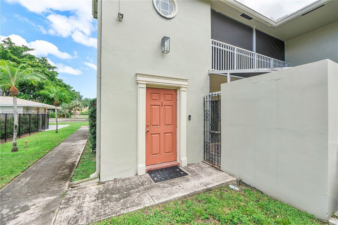 В аренду: $3,000 (4 спален, 3 ванн, 2170 Квадратных фут)