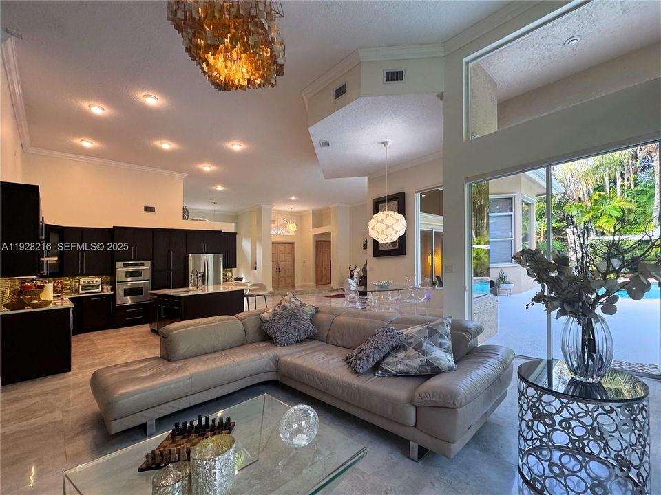 For Sale: $1,600,000 (5 beds, 3 baths, 3202 Square Feet)