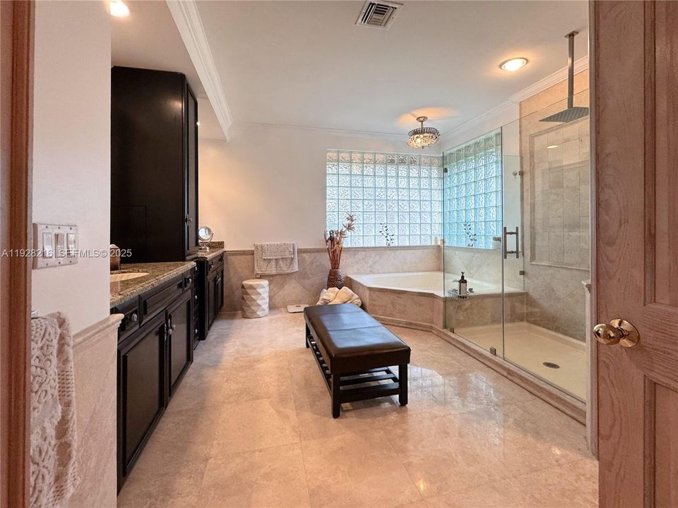 For Sale: $1,600,000 (5 beds, 3 baths, 3202 Square Feet)