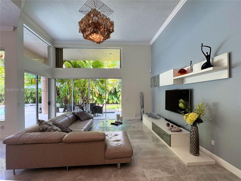 For Sale: $1,600,000 (5 beds, 3 baths, 3202 Square Feet)