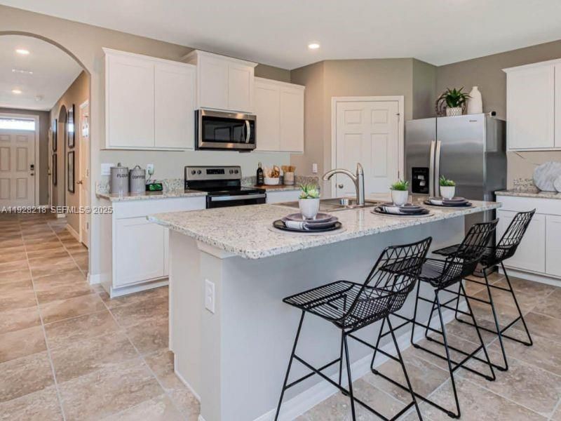 For Sale: $399,000 (4 beds, 2 baths, 1827 Square Feet)