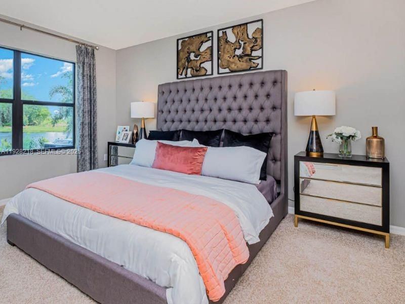 For Sale: $399,000 (4 beds, 2 baths, 1827 Square Feet)