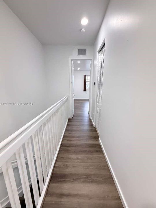 For Rent: $3,100 (3 beds, 2 baths, 1720 Square Feet)