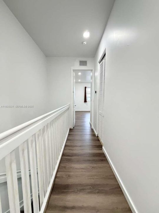 For Rent: $3,100 (3 beds, 2 baths, 1720 Square Feet)