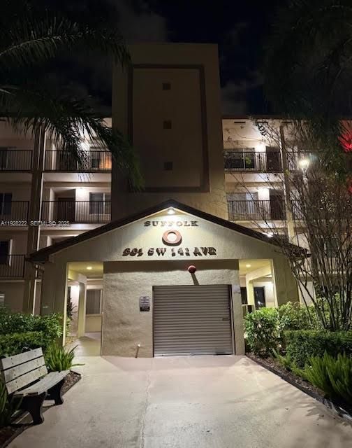 Activo con contrato: $170,000 (1 camas, 1 baños, 1033 Pies cuadrados)