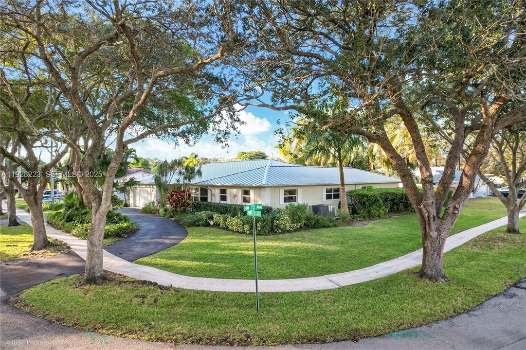 待售: $925,000 (4 贝兹, 3 浴室, 2930 平方英尺)