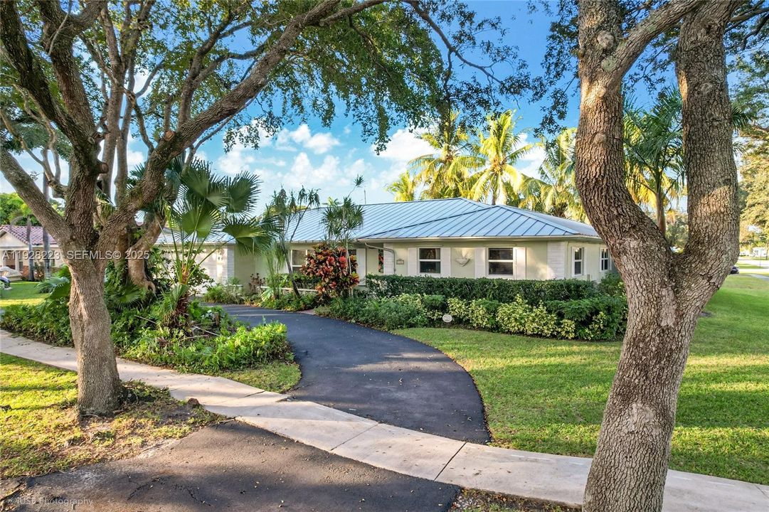 待售: $925,000 (4 贝兹, 3 浴室, 2930 平方英尺)