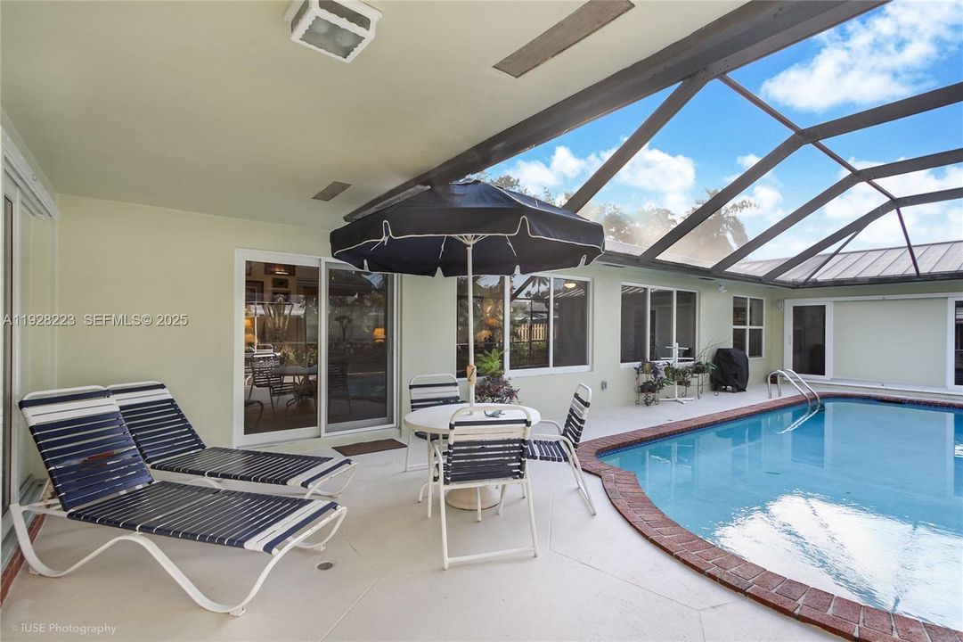 待售: $925,000 (4 贝兹, 3 浴室, 2930 平方英尺)