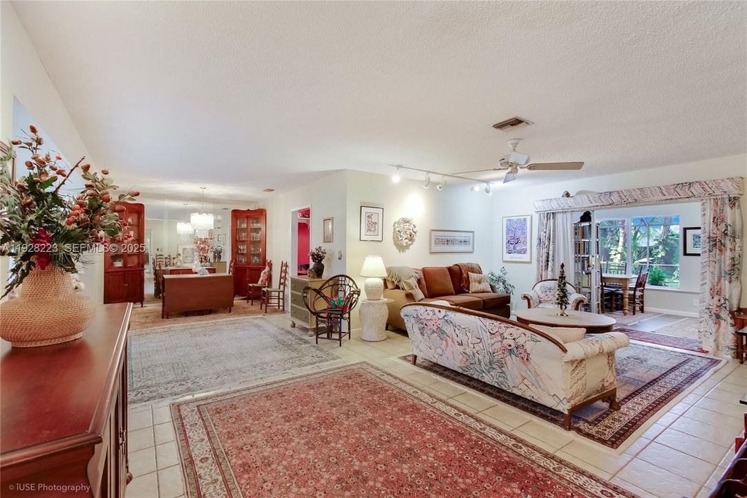 待售: $925,000 (4 贝兹, 3 浴室, 2930 平方英尺)