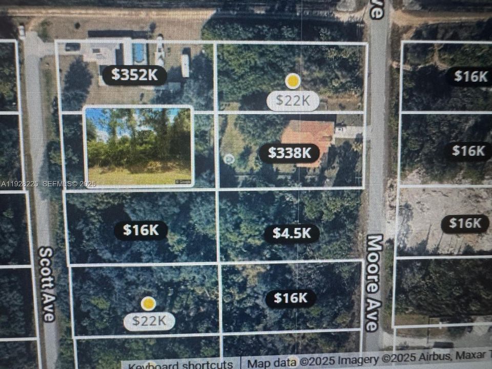 En Venta: $35,000 (0.50 acres)