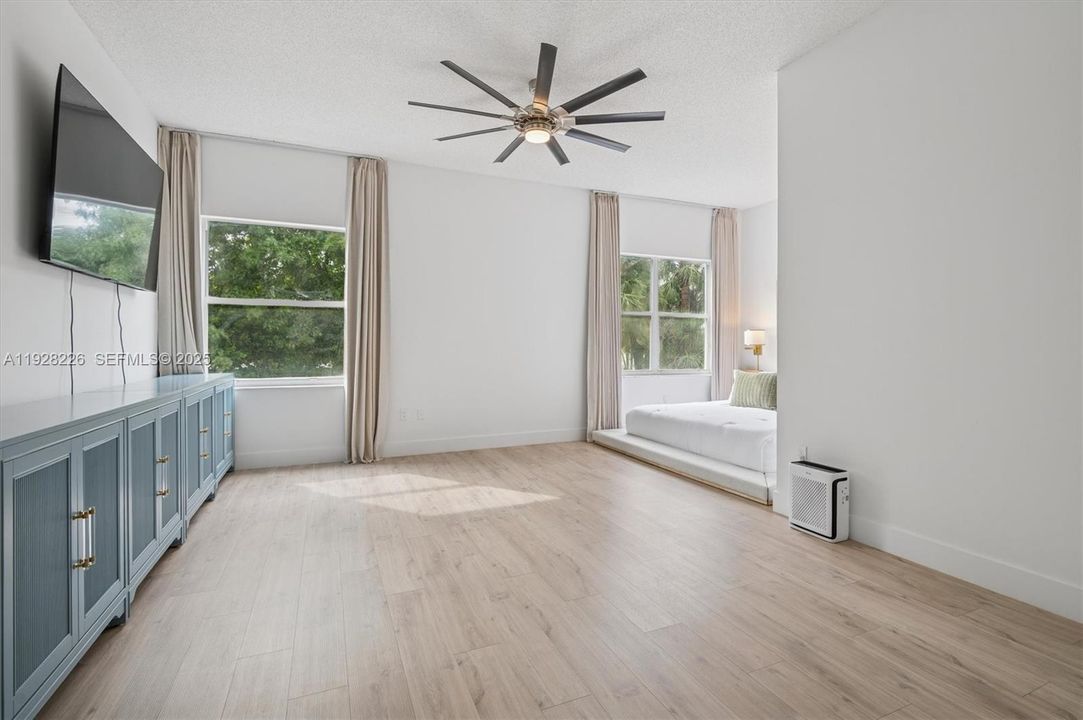 For Sale: $795,000 (4 beds, 3 baths, 2740 Square Feet)