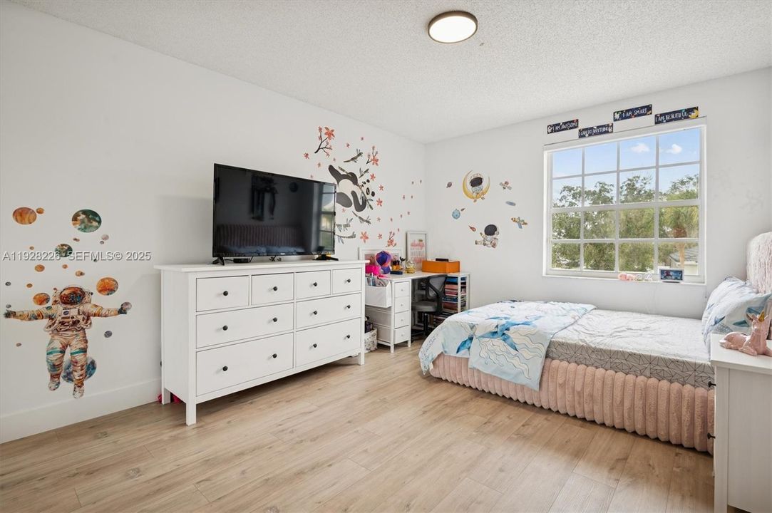 For Sale: $795,000 (4 beds, 3 baths, 2740 Square Feet)