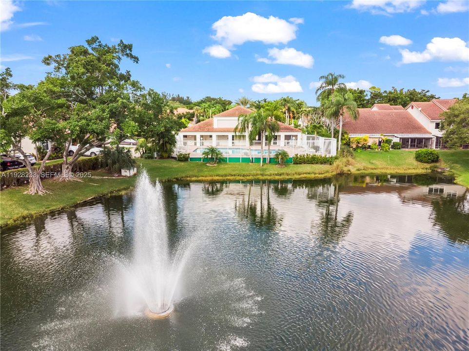 For Sale: $385,000 (3 beds, 2 baths, 1395 Square Feet)