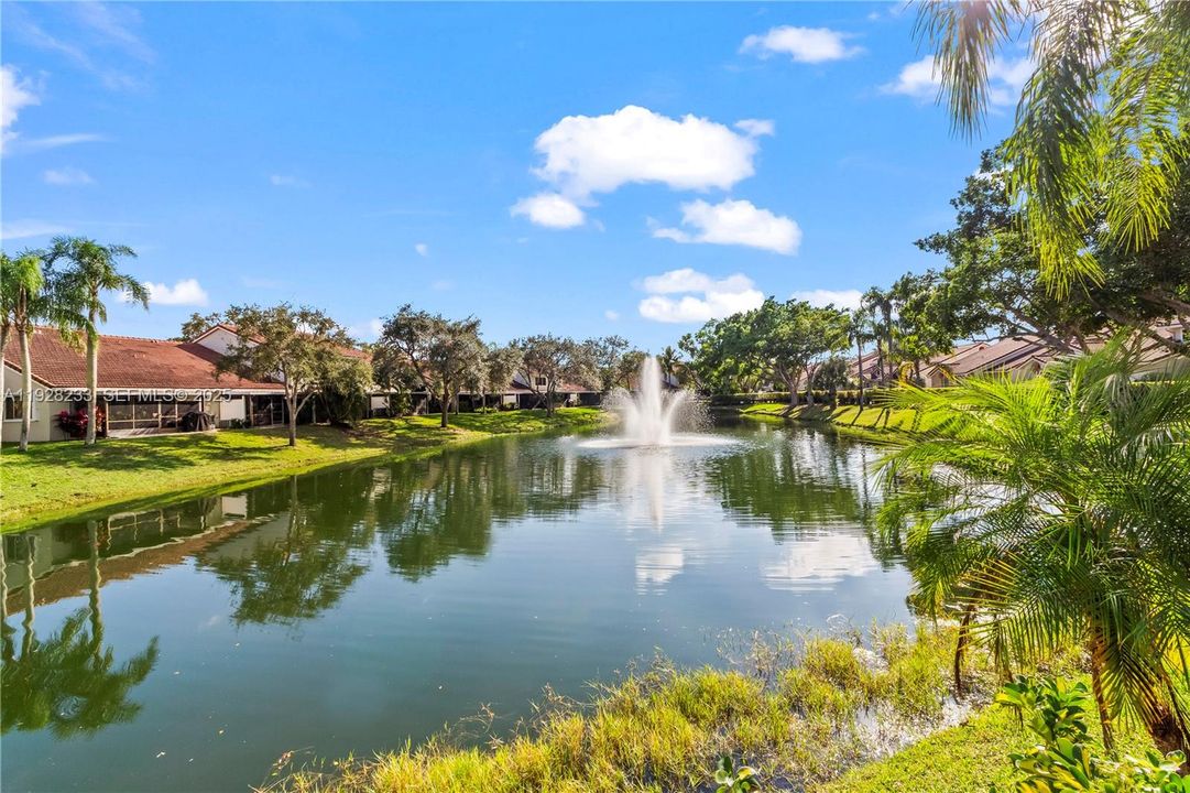 For Sale: $385,000 (3 beds, 2 baths, 1395 Square Feet)