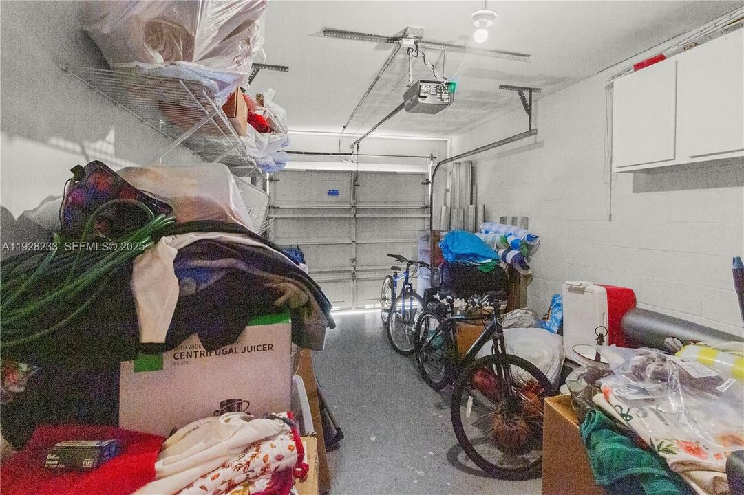 For Sale: $385,000 (3 beds, 2 baths, 1395 Square Feet)