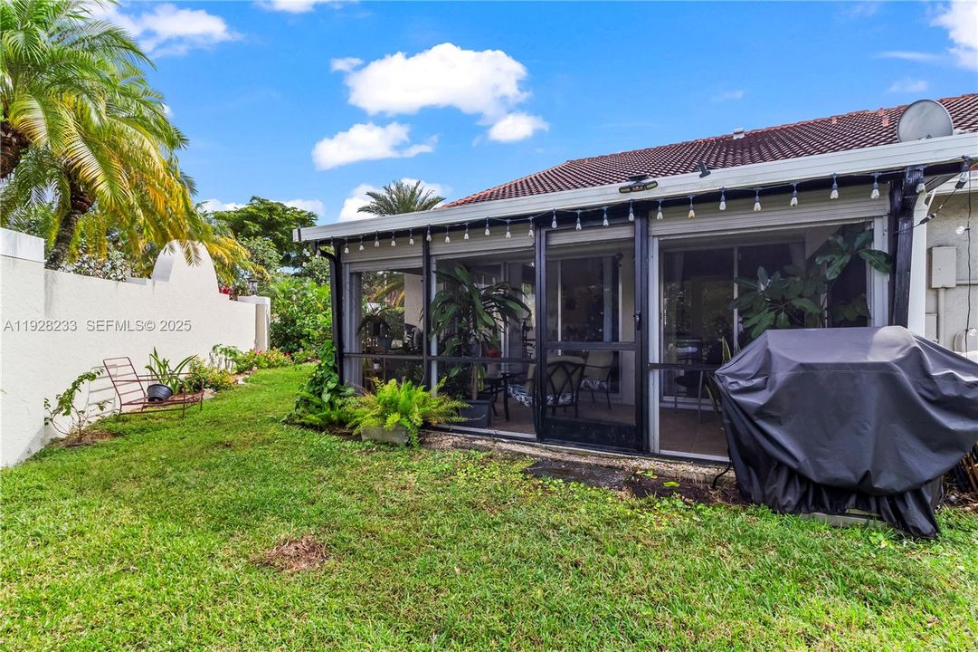 For Sale: $385,000 (3 beds, 2 baths, 1395 Square Feet)