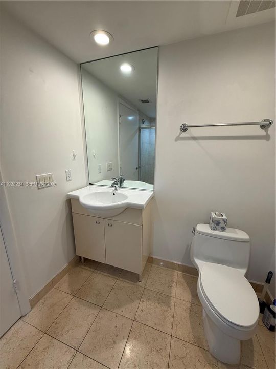 For Sale: $1,050,000 (2 beds, 2 baths, 1458 Square Feet)