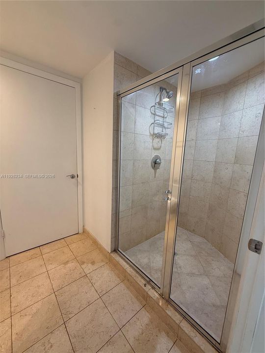 For Sale: $1,050,000 (2 beds, 2 baths, 1458 Square Feet)