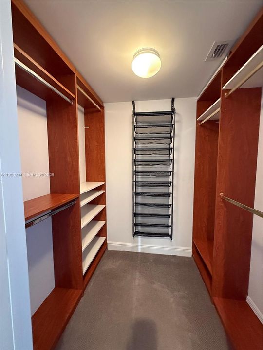 For Sale: $1,050,000 (2 beds, 2 baths, 1458 Square Feet)