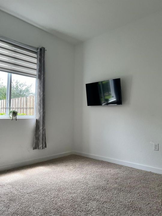 В аренду: $3,500 (4 спален, 3 ванн, 1602 Квадратных фут)