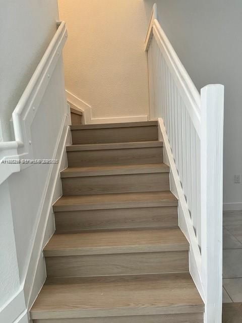 В аренду: $3,500 (4 спален, 3 ванн, 1602 Квадратных фут)