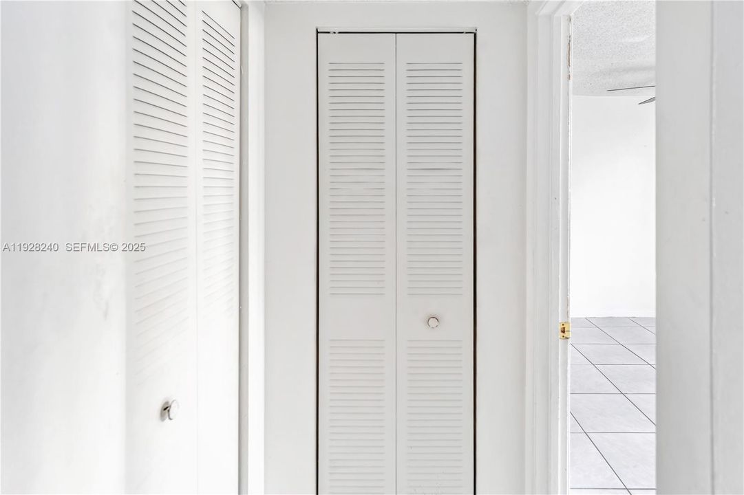 В аренду: $1,800 (1 спален, 1 ванн, 760 Квадратных фут)