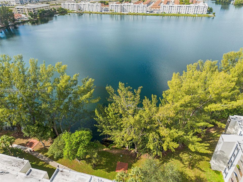 В аренду: $1,800 (1 спален, 1 ванн, 760 Квадратных фут)