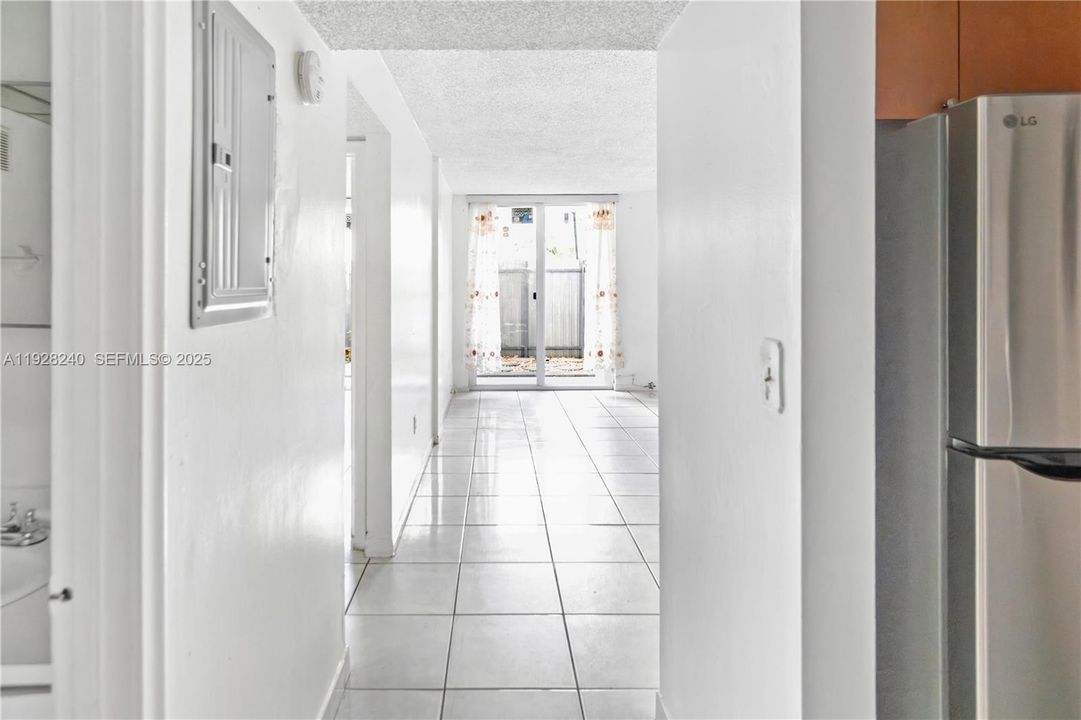 В аренду: $1,800 (1 спален, 1 ванн, 760 Квадратных фут)