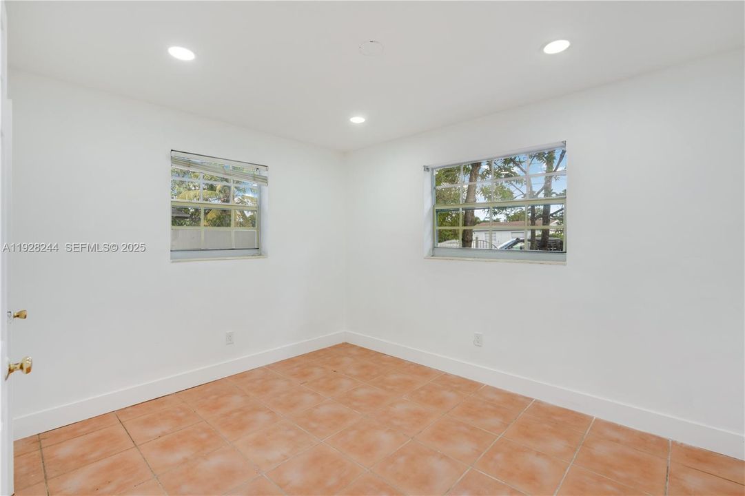 En Venta: $499,000 (3 camas, 1 baños, 1332 Pies cuadrados)