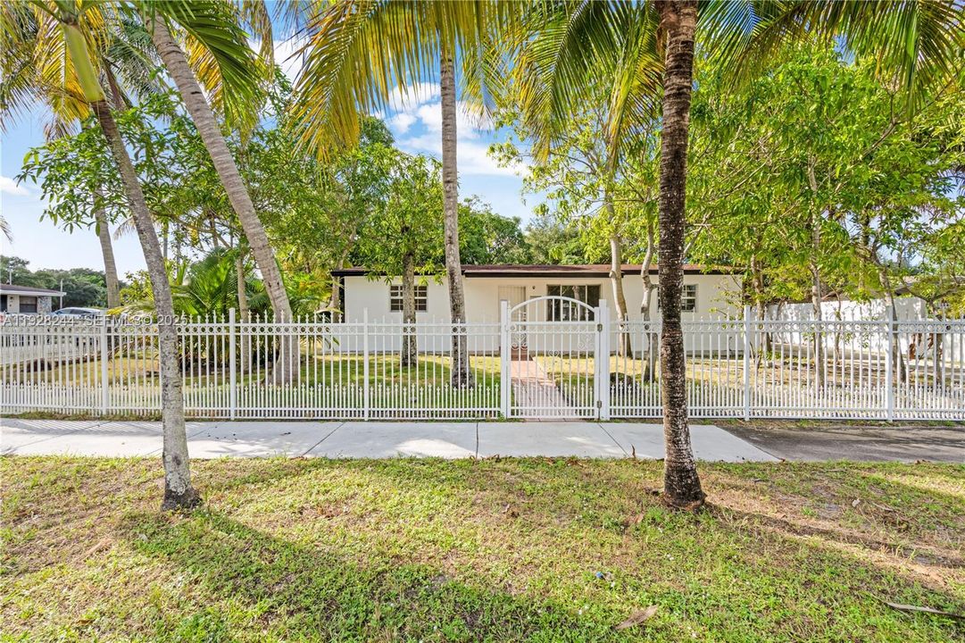 En Venta: $499,000 (3 camas, 1 baños, 1332 Pies cuadrados)