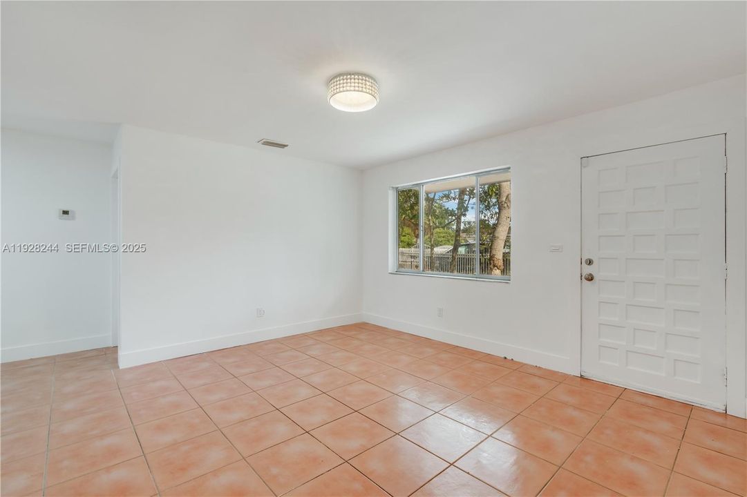 En Venta: $499,000 (3 camas, 1 baños, 1332 Pies cuadrados)