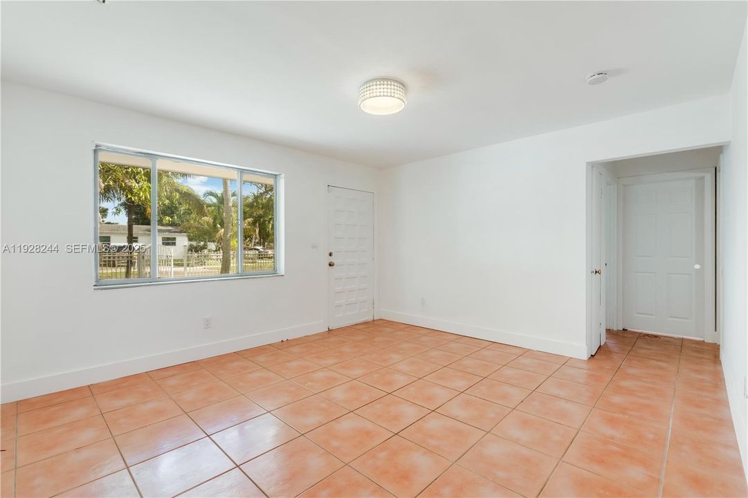 En Venta: $499,000 (3 camas, 1 baños, 1332 Pies cuadrados)