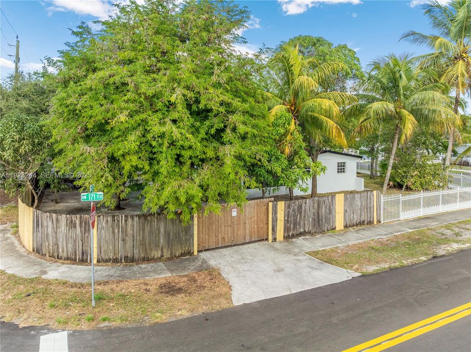 En Venta: $499,000 (3 camas, 1 baños, 1332 Pies cuadrados)