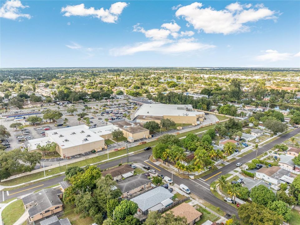 En Venta: $499,000 (3 camas, 1 baños, 1332 Pies cuadrados)