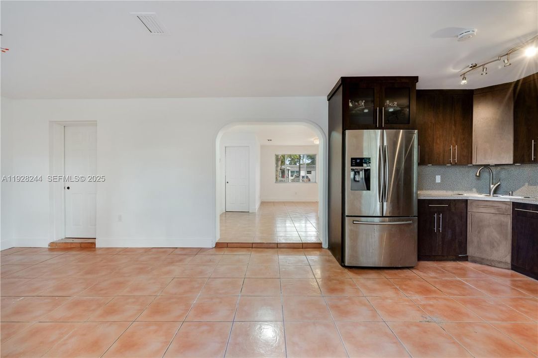 En Venta: $499,000 (3 camas, 1 baños, 1332 Pies cuadrados)