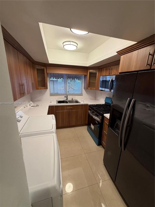 В аренду: $3,200 (3 спален, 2 ванн, 1333 Квадратных фут)