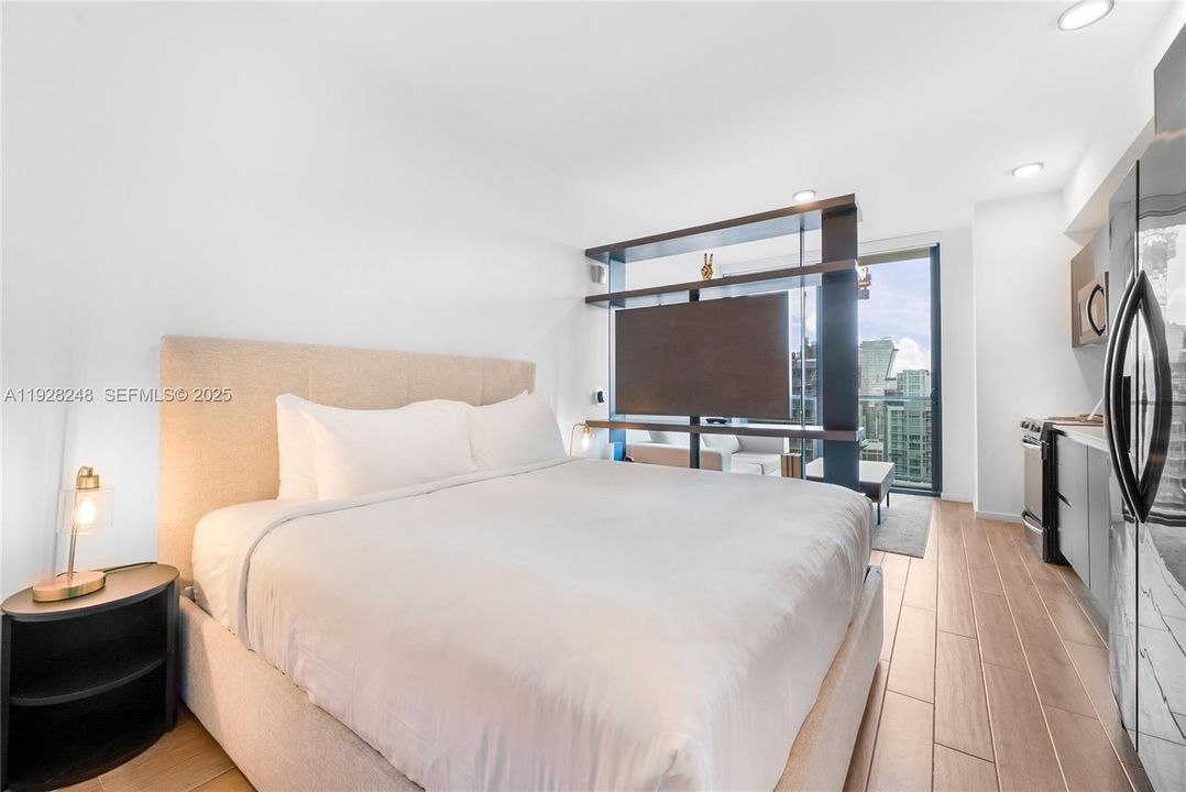 待售: $459,900 (0 贝兹, 1 浴室, 362 平方英尺)