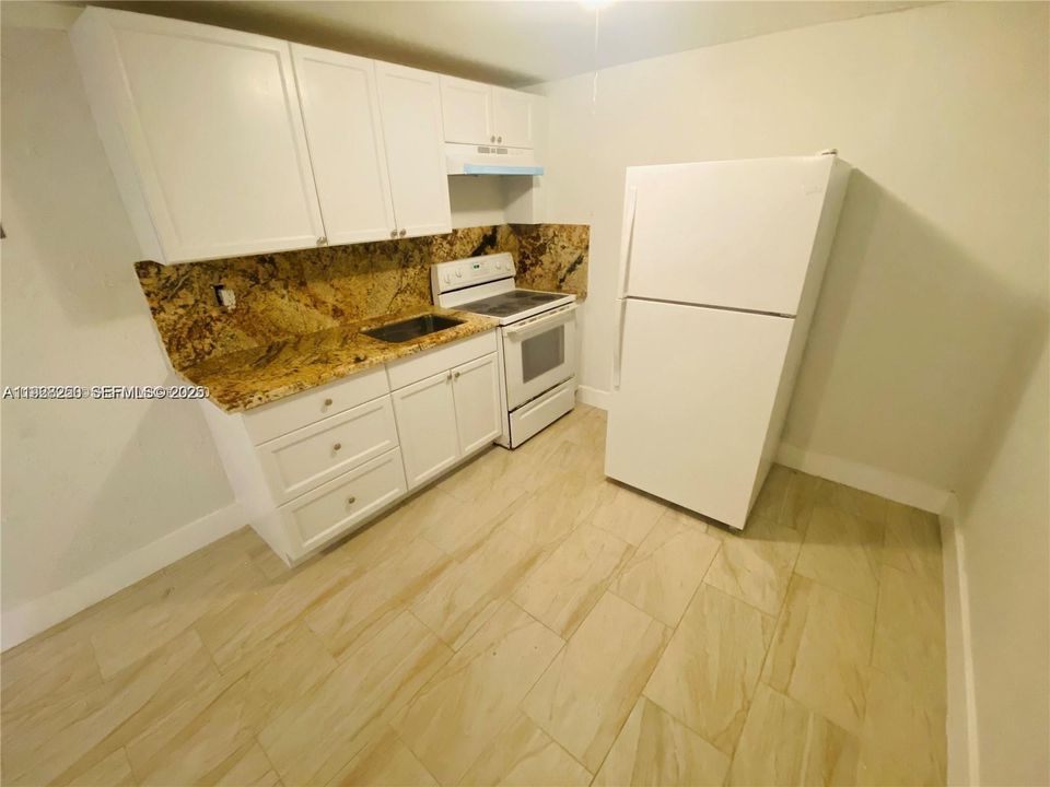 For Rent: $1,400 (1 beds, 1 baths, 550 Square Feet)