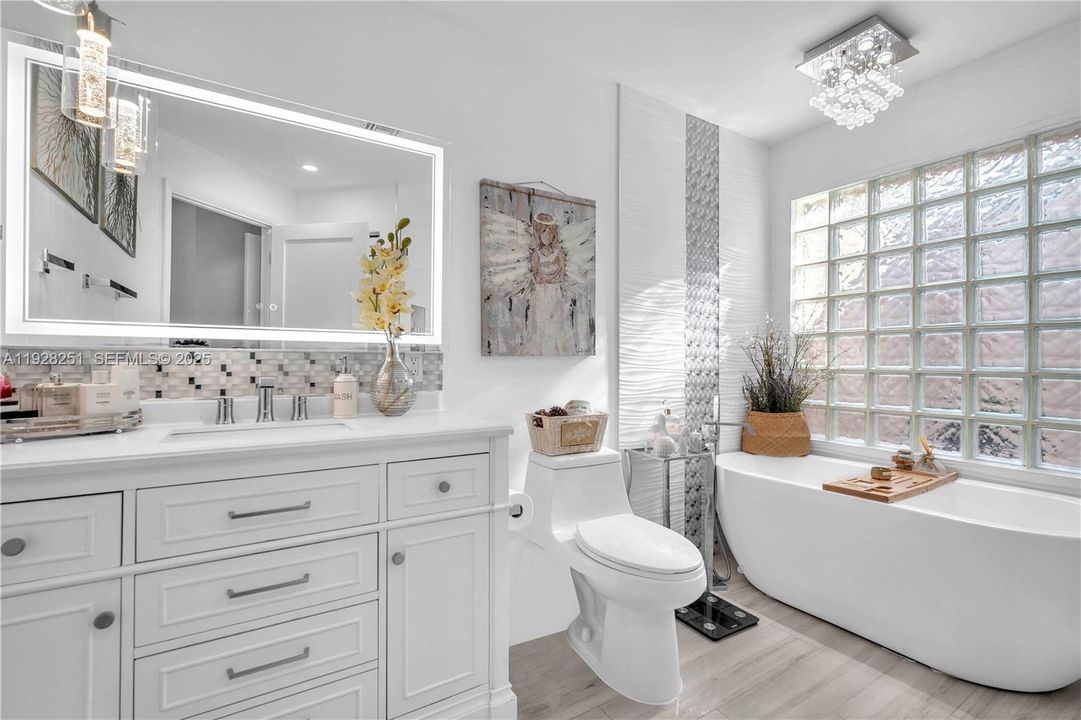 For Sale: $627,000 (3 beds, 2 baths, 1784 Square Feet)