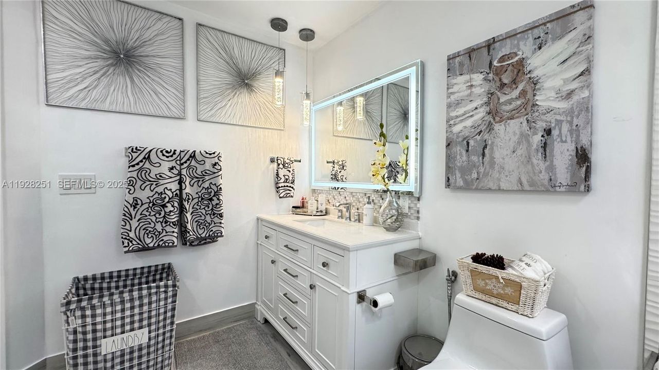 For Sale: $627,000 (3 beds, 2 baths, 1784 Square Feet)