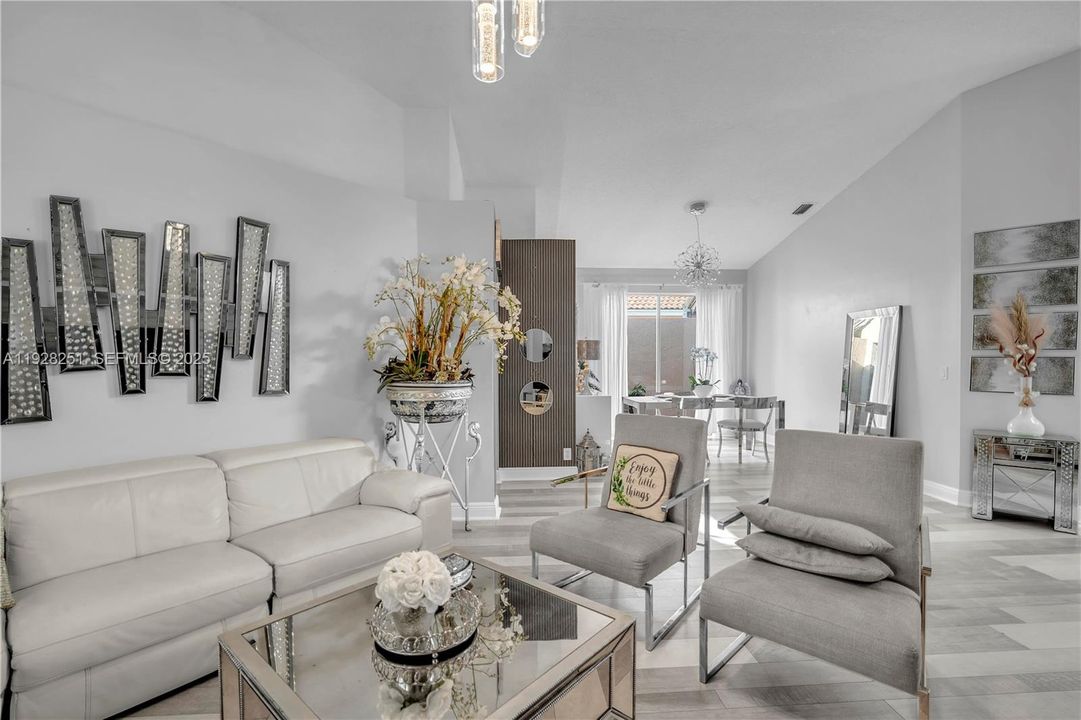 For Sale: $627,000 (3 beds, 2 baths, 1784 Square Feet)